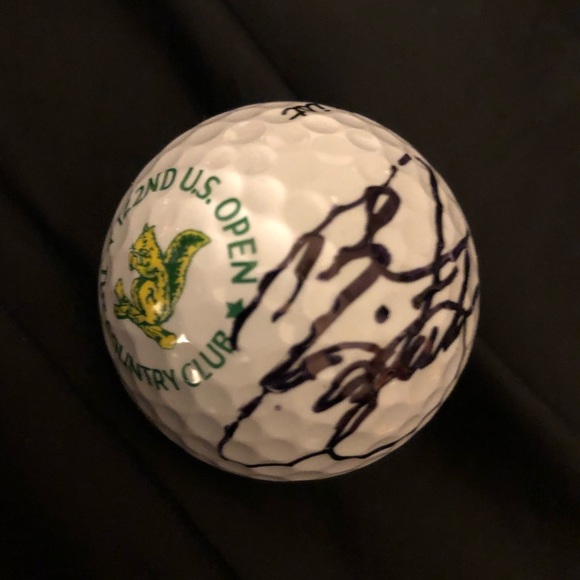 Rickie Fowler Signed 122nd US open golf ball - the country’s club - Picture 2 of 8